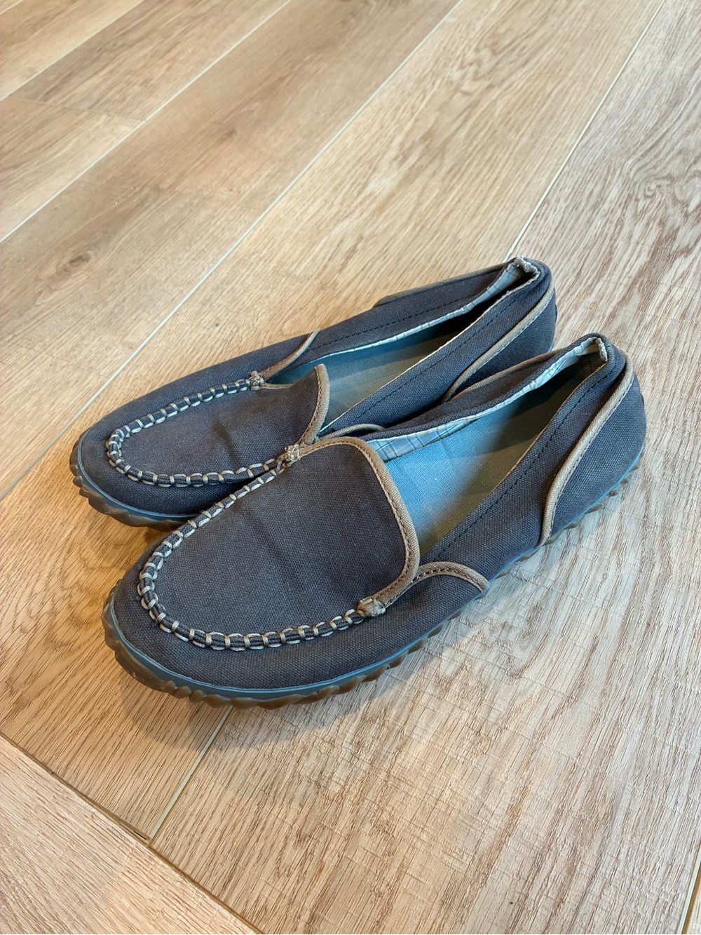 Sorel Casual Slip-On Loafers in Dark Gray canvas tan stitching traction 8